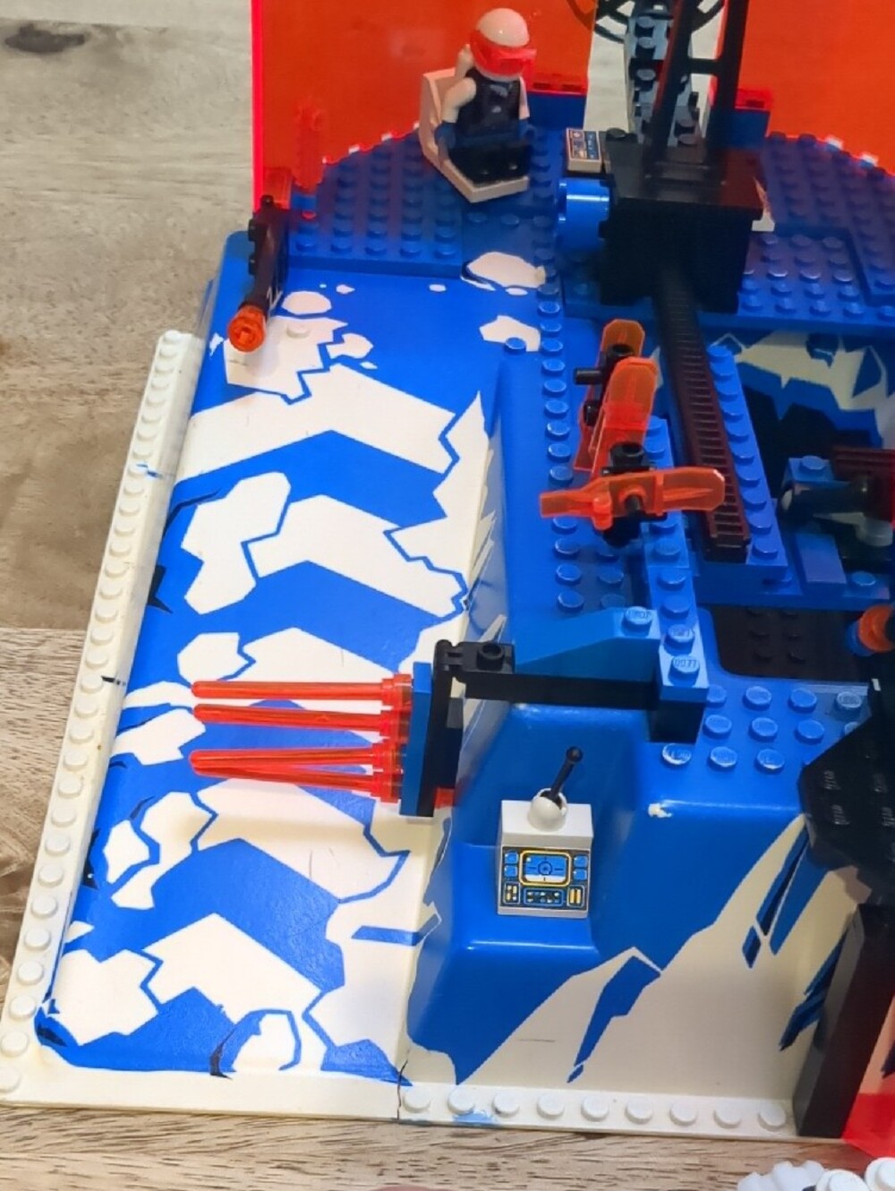 LEGO 6983 Ice Station Odyssey - RARE - Picture 3 of 15